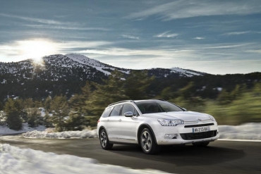 Citroen a lansat versiunea CrossTourer a lui C5