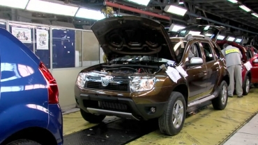 Dacia urmăreşte o creştere a producţiei în urma unei investiţii de 100 milioane euro