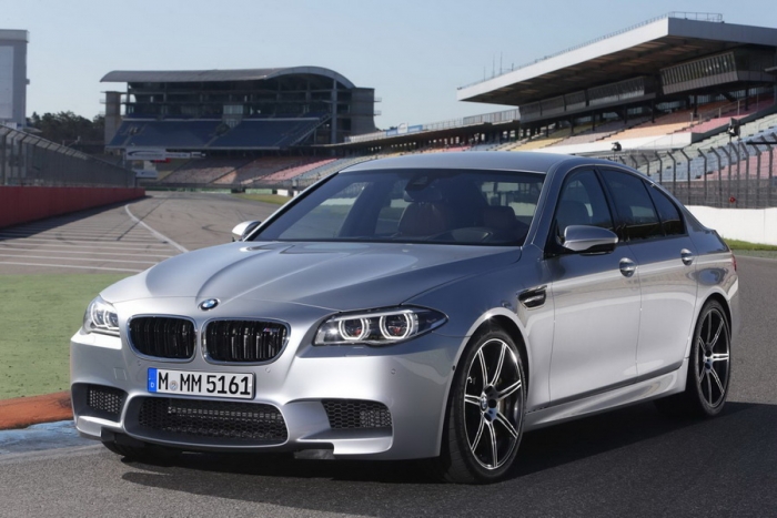 BMW își prezintă cea mai scumpă vopsea din istorie