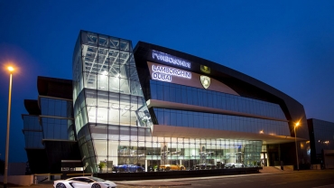 Nebunie în Dubai - cea mai mare reprezentanță Lamborghini
