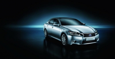 Lexus GS 300h, disponibil în România