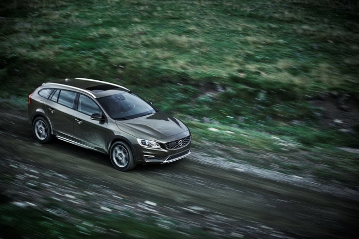 Volvo a prezentat versiunea Cross Country a lui V60