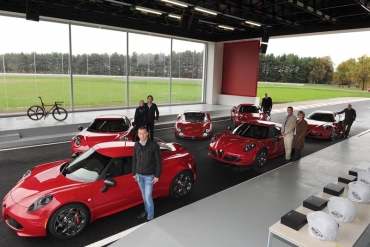Primele 4C Launch Edition, livrate clienţilor