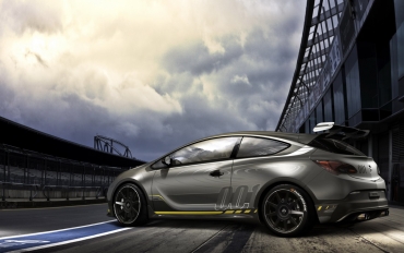 Opel lansează cel mai puternic Astra din istorie