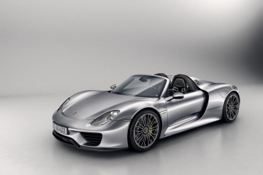 Hipercar-ul Porsche 918 Spyder, testat de Chris Harris
