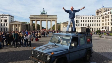 Turneu mondial de aproape 26 ani in 215 de țări cu un Mercedes-Benz G-Class