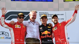 Max Verstapen profită de problemele mașinilor Mercedes și câștigă în Austria