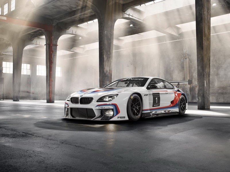 BMW M6 pentru stradă și circuit