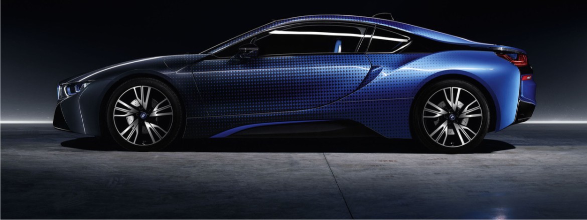 BMW i8 and i3 crossfade