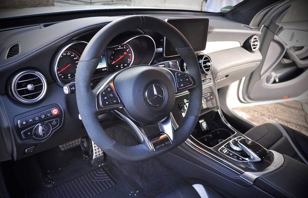 2018 Mercedes AMG GLC63 bord