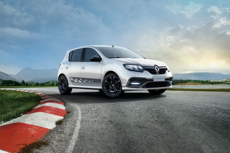 Duster Oroch şi Sandero R.S. 2.0, sau cealaltă faţă a Dacia pe cealaltă parte a globului