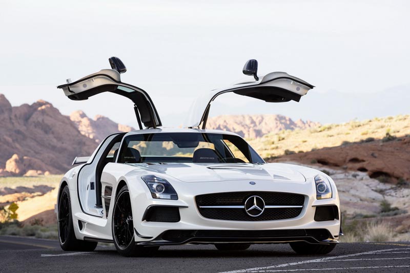Mercedes Benz SLS-AMG