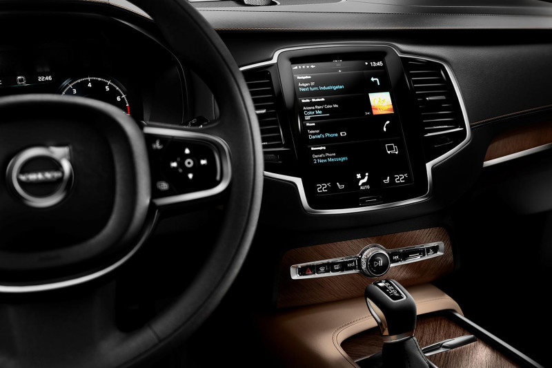 Volvo a ajuns la o înţelegere cu Google pentru revoluționarea interacțiunii omului cu mașina