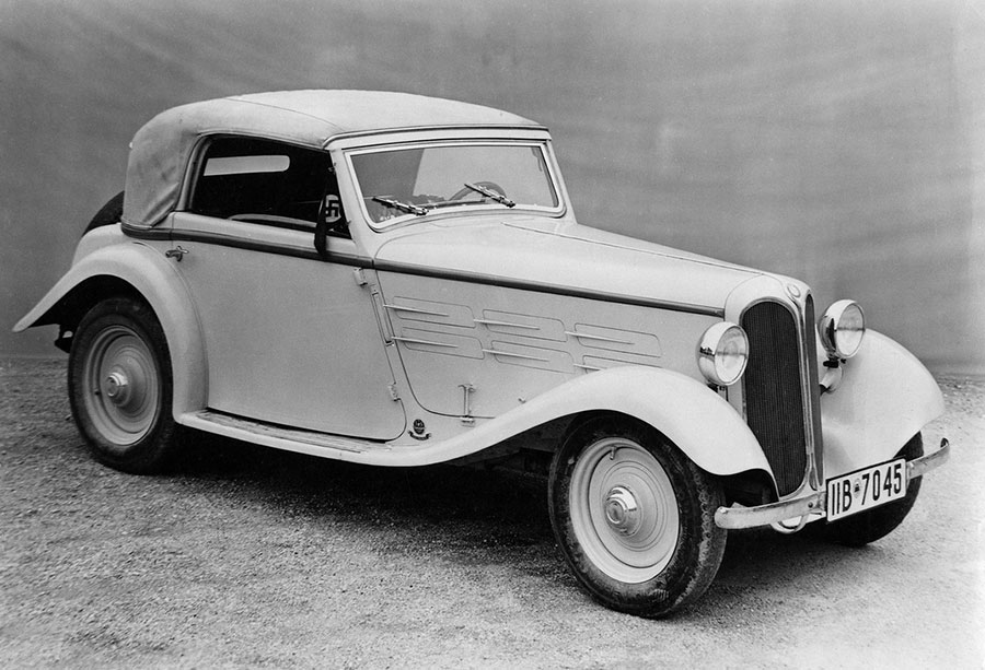 Legenda grilei duble BMW - 80 de ani de BMW 303